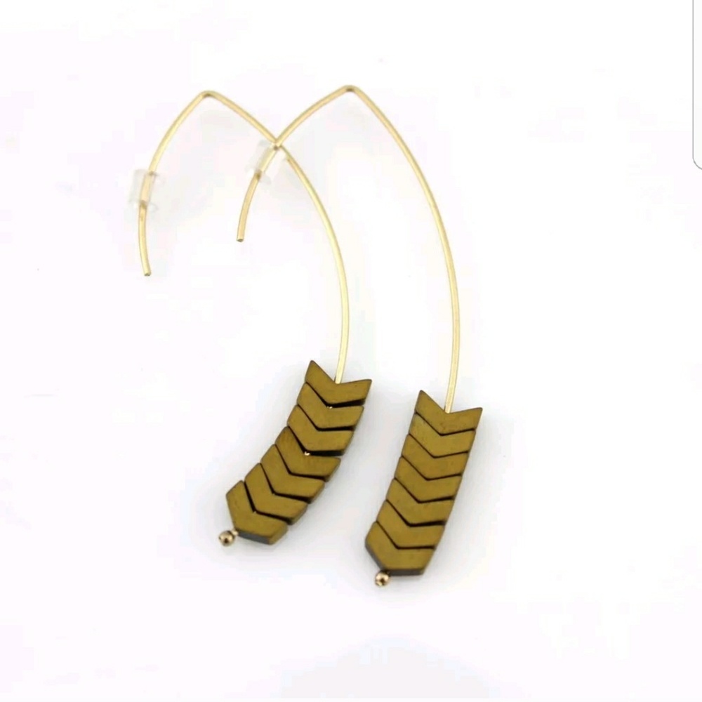 Women Chevron Drop Earrings Natural Hematite Stone - Picture 6 of 8